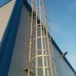 Tetőzeti mentőkötél-rendszer és lépcsők felszerelése ‒ Eaton gyár (Nagybánya)